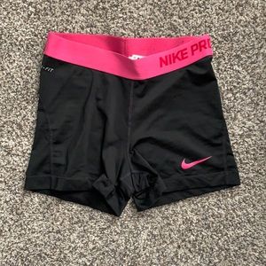 black and pink nike pros